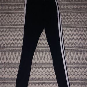 💞So Brand White Striped Leggings